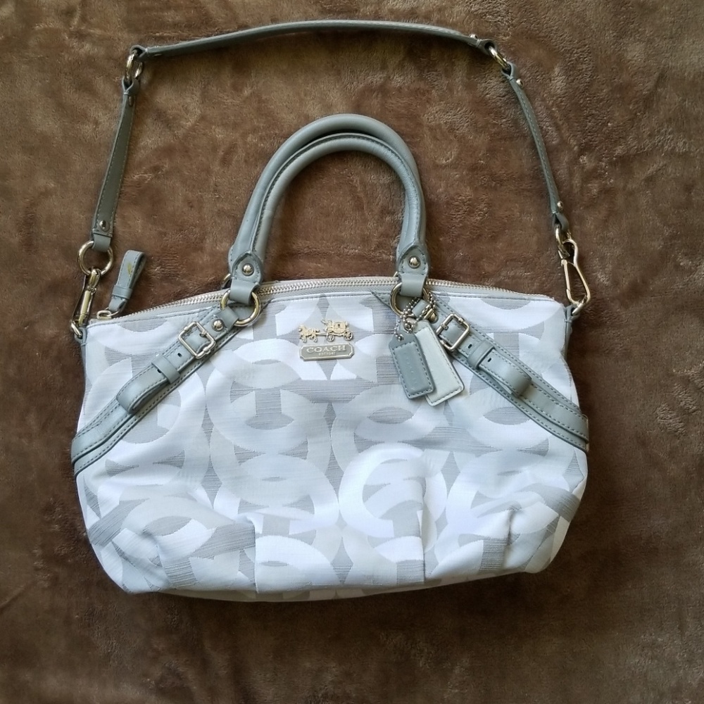 Coach purse - Picture 2 of 8